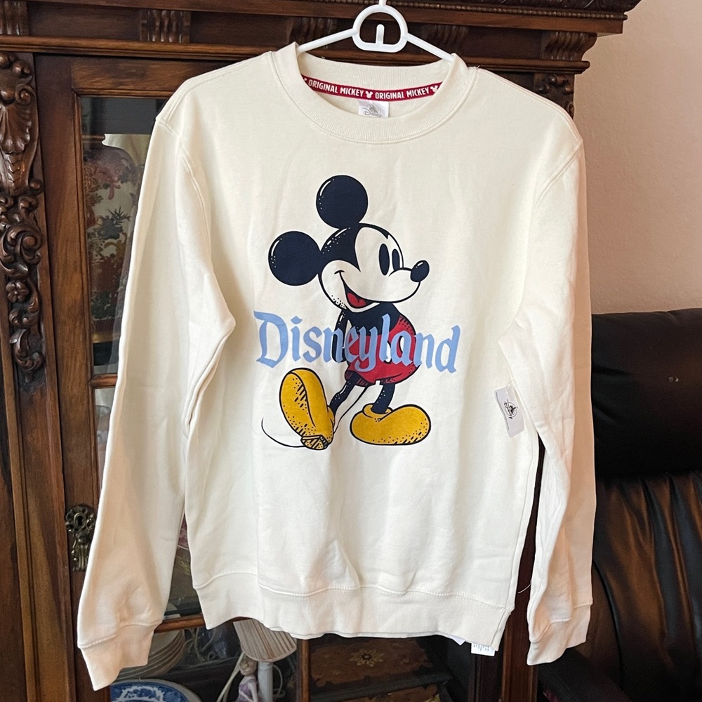 Disneyland Tokyo Classic Mickey Mouse Cream pullover Sweatshirt Small - Picture 1 of 8